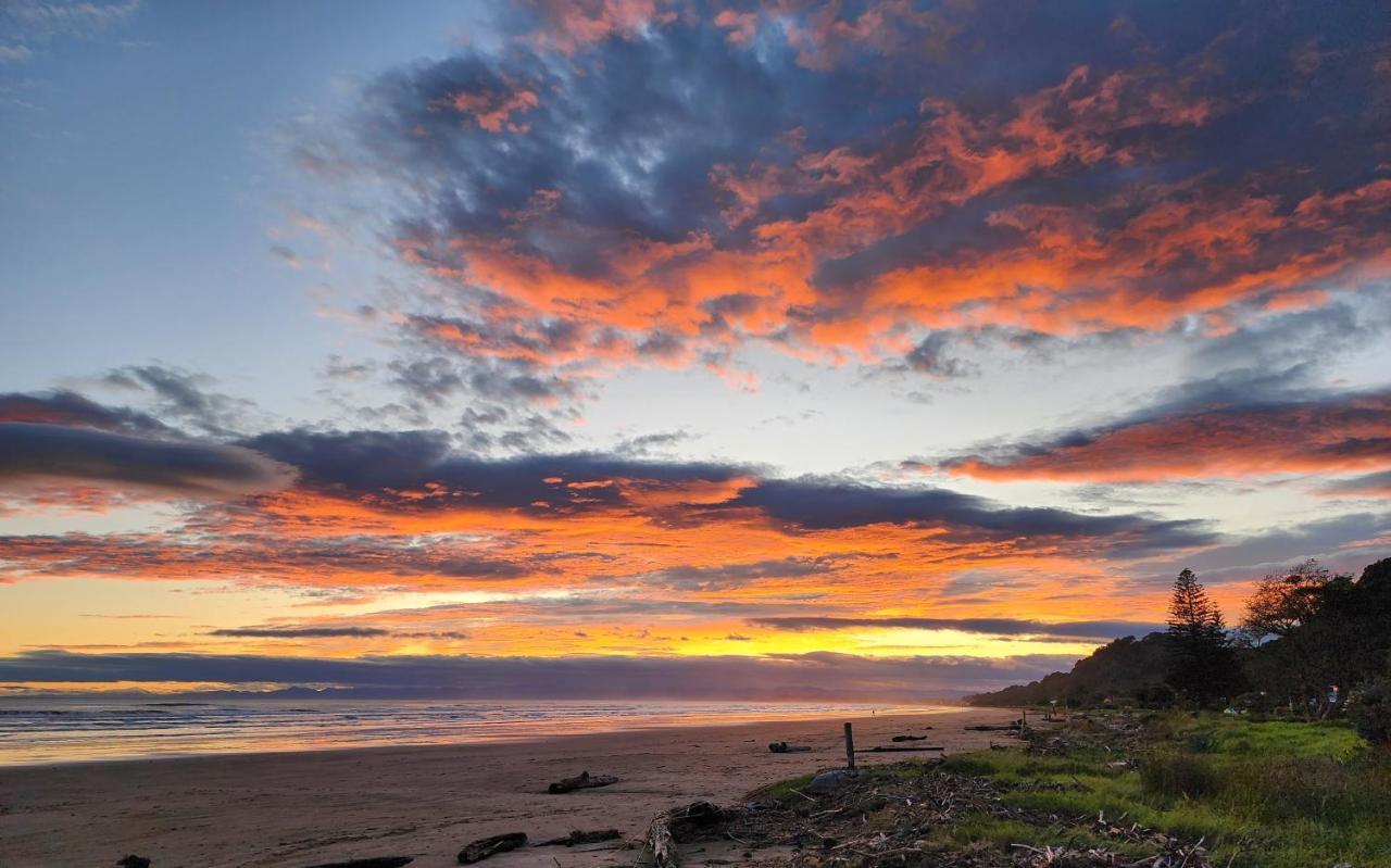 Ohope Beach Motel ภายนอก รูปภาพ