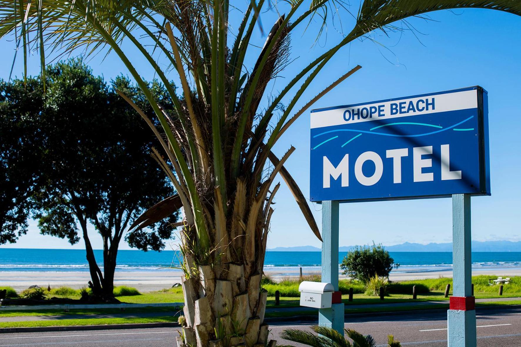 Ohope Beach Motel ภายนอก รูปภาพ